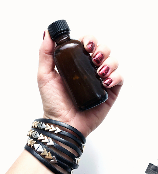 hyaluronic-acid-serum-DIY-3